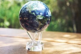 Mova Globe, il globo terrestre rotante